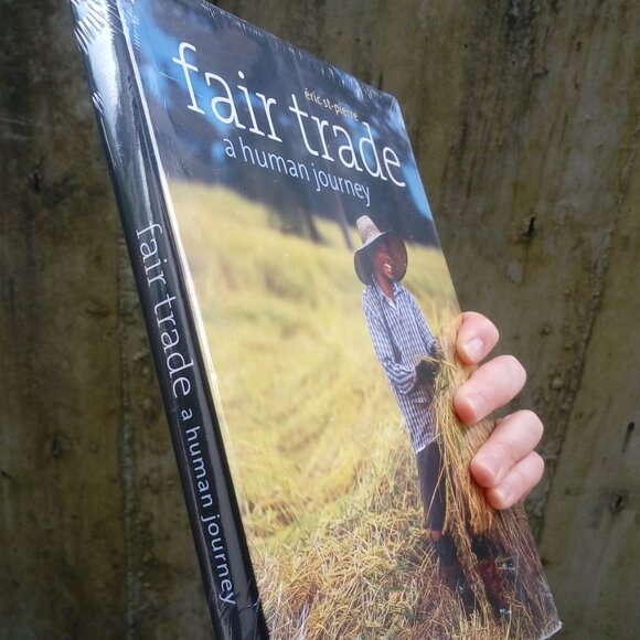 BN Album Book "Fair Trade, a Human Journey" by Eric St-Pierre - Gift It! - Picture 3 of 3